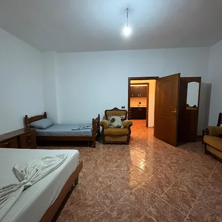Apartment Apartment *